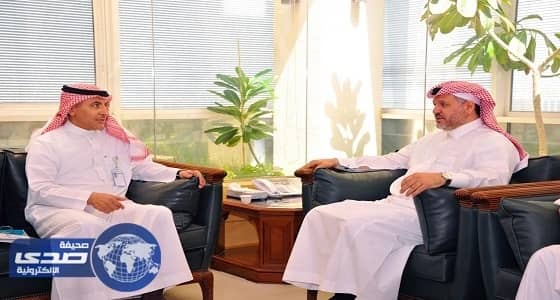 الصحة وجمعية واجب يناقشان ضم أسر الشهداء للتأمين الطبي