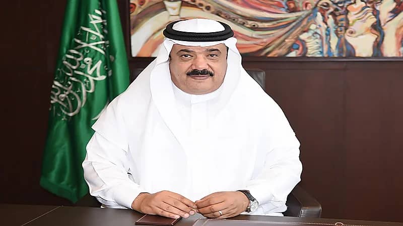 "الفوزان" يقترح تسمية المطاعم بأسماء عربية كـ "قرصان" و"كبيبا" بدلا من الاسماء الغربية