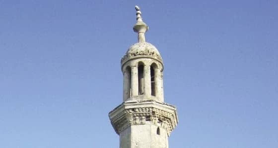 ثمانيني سوري يسقط ميتا قبل إكماله آذان الظهر بأحد مساجد جدة