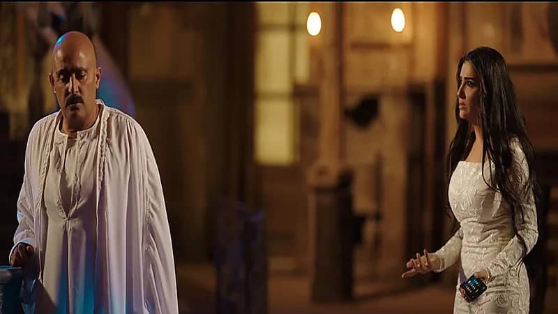 " عساف " يصدم " جليلة " ويطلقها في ليلة زفافها في " نسل الأغراب "