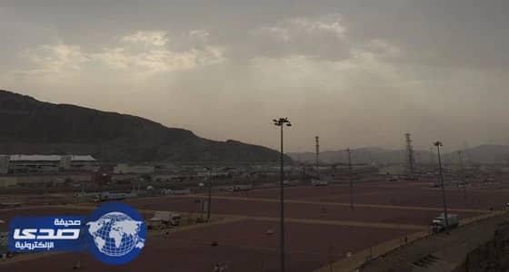 بالفيديو.. الأمطار ترحب بالحجاج في مزدلفة