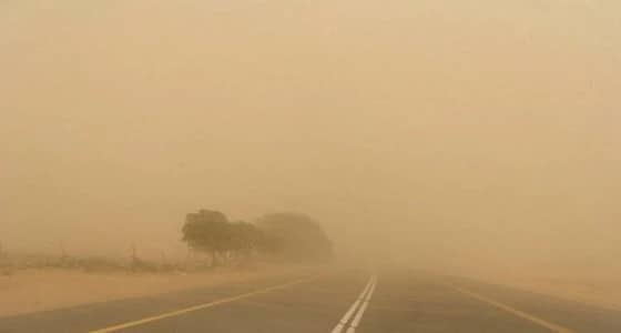 هبوب رياح مثيرة للأتربة بالرياض