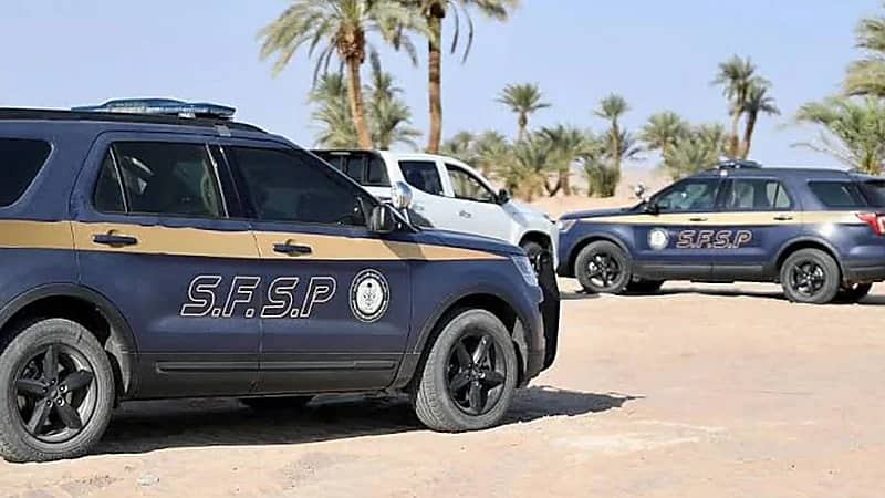 ضبط مخالفَين لاستغلالهما الرواسب في تبوك