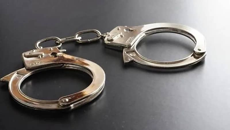 القبض على مقيم لنقله 12 مخالفا لنظام أمن الحدود بجازان