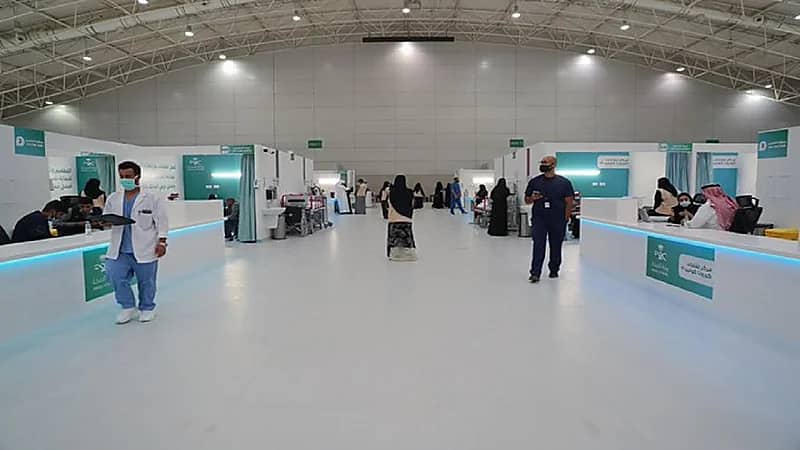 " الصحة " تعلن عن تغطية 70% من البالغين بلقاح كورونا