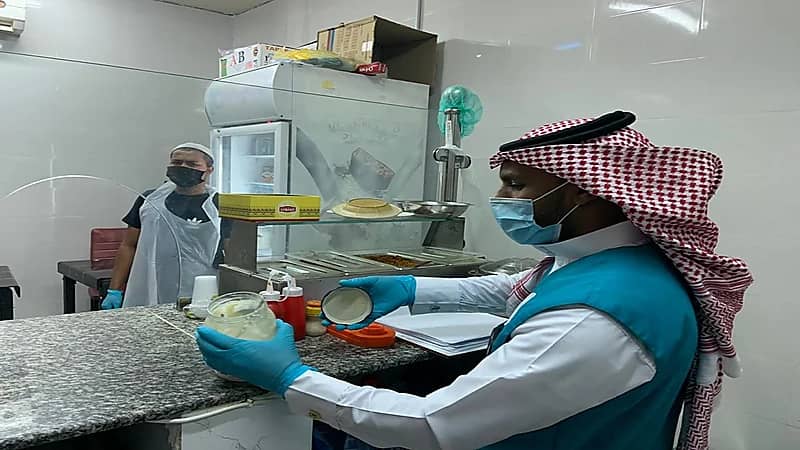 أمانة الشرقية تنفذ 1183 جولة رقابية في الأسواق والمراكز التجارية 