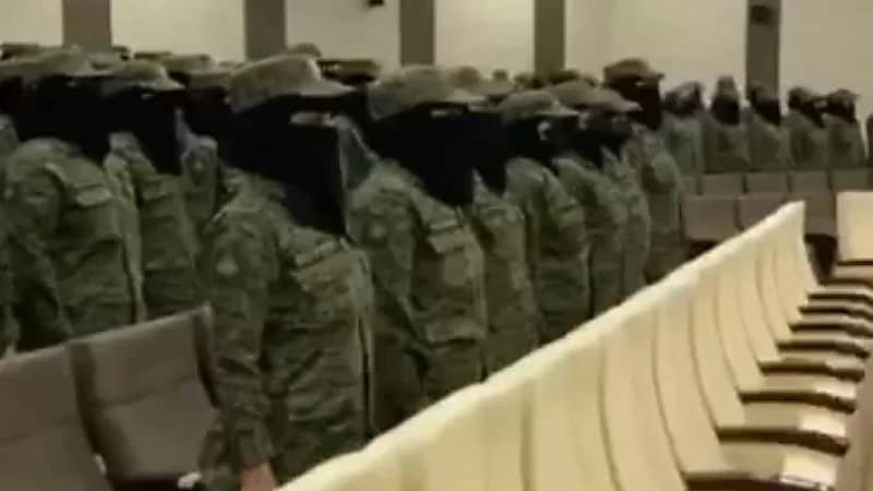 حفل تخريج المجندات في الجوازات بعد اجتيازهن لدورة الفرد الأساسي