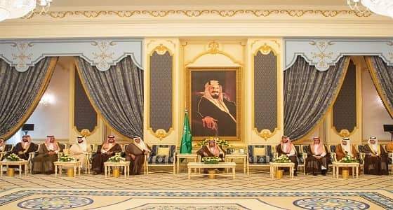 بالفيديو والصور.. خادم الحرمين يستقبل مسؤولي هيئة الرياضة والأندية