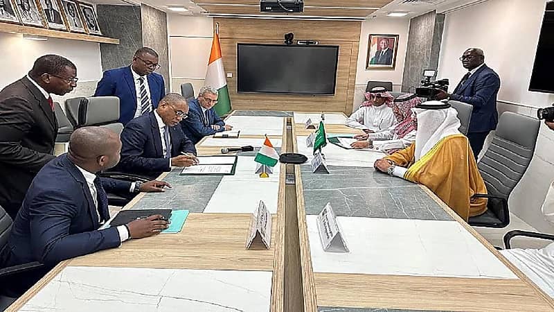 الصندوق السعودي للتنمية يوقع اتفاقية تأجيل الديون المستحقة على جمهورية كوت ديفوار