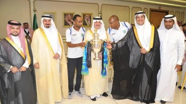 أمير المنطقة الشرقية يستقبل رئيس وأعضاء ولاعبي نادي الفتح