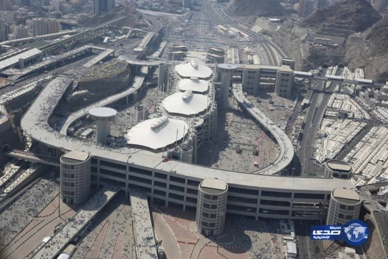 القوات الجوية تٌحلق بسماء "مني" لرصد توافد الحاج لرمي الجمرات