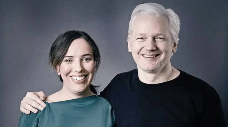 مؤسس "ويكيليكس" يطلب الزواج