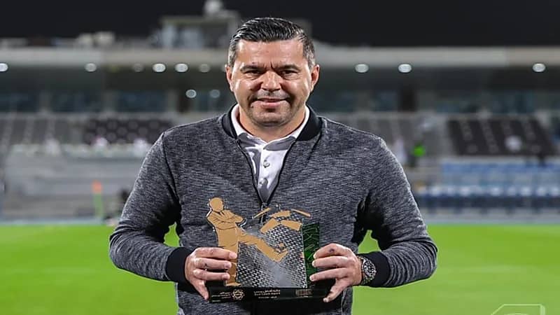 شباب الأهلي الإماراتي يرغب في التعاقد مع مدرب الاتحاد 