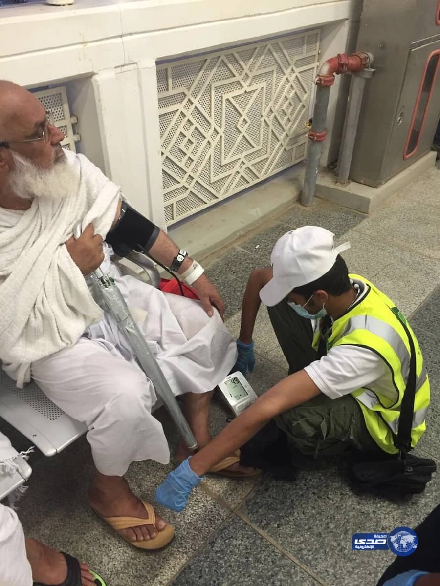 فريق “غوث السعودي” يشارك الدفاع المدني  في خدمة ضيوف الرحمن