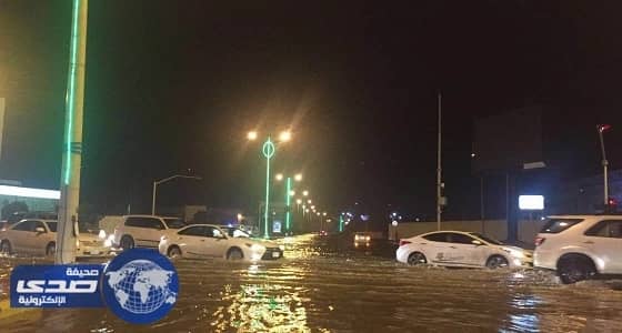 أمطار غزيرة على ظهران الجنوب والحرجة