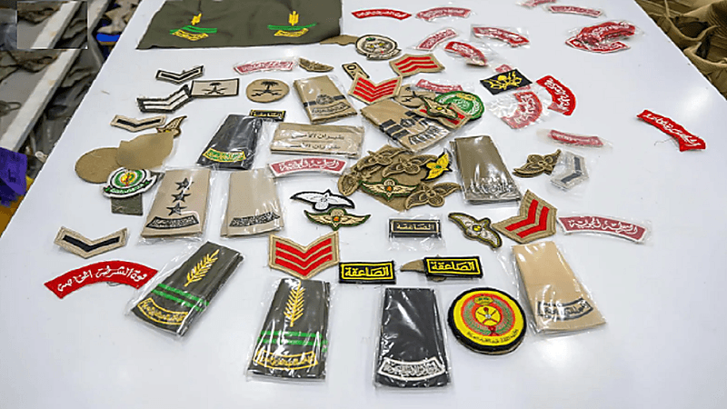 إغلاق محلين مخالفين لنظام بيع وخياطة الملابس العسكرية