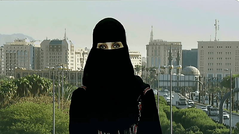 استشارية: قلة الحركة وزيادة الأكل في فصل الشتاء تسبب الاكتئاب (فيديو)