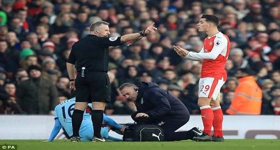 لاعب آرسنال يخضع للتحقيق بسبب العنصرية