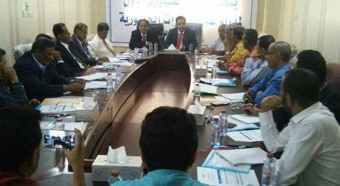 وزير النقل اليمني يؤكد على عدم وجود أي خطورة على عودة الرحلات ‏الجوية إلى اليمن