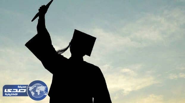 مواطنة تبيع الشاورما على الكورنيش بعد حصولها على ماجستير النانو