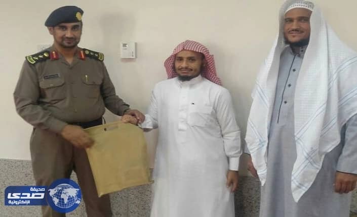 الدفاع المدني يكرم معلمي حلقات القرآن بجدة