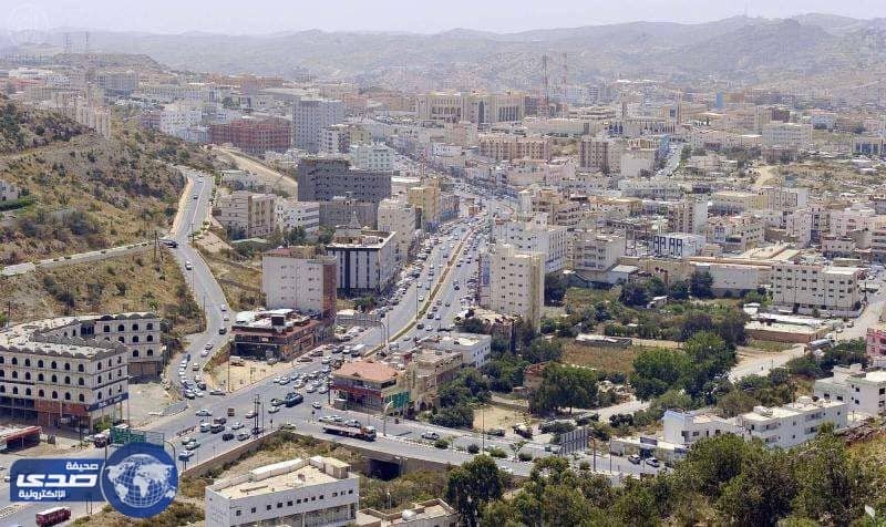 هيئة التحقيق  بمنطقة الباحه توقف متهماً أطلق تهمًا بالفساد على جهات وشخصيات اعتبارية