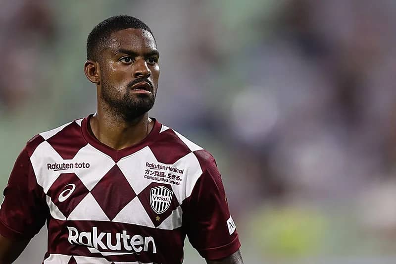 الأهلي يعلن تعاقده رسميًا مع "بيريرا"