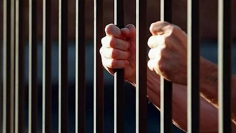 السجن مدى الحياة لمُغتصب طفلة بعمر 3 سنوات