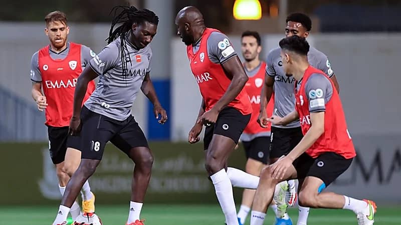 الهلال يستأنف تدريباته وجارديم يفرض تطبيقات تكتيكية وجمل فنية "صور"