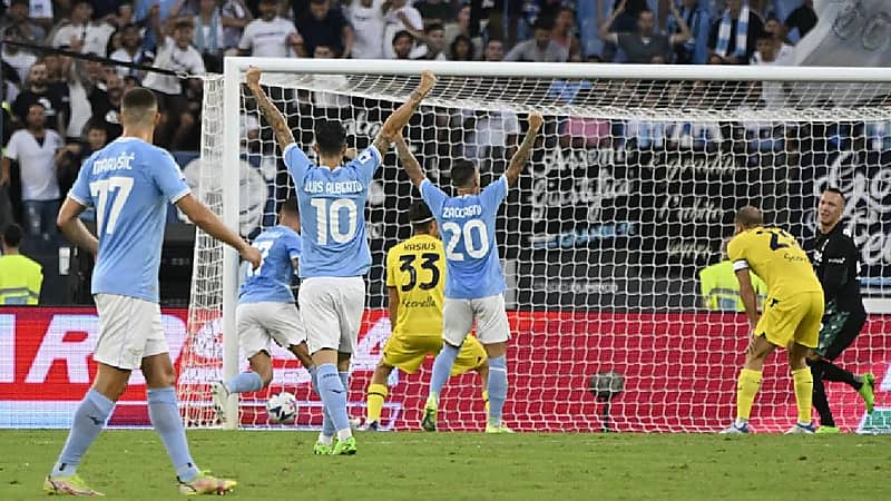 لاتسيو  يبدأ جولته بهدفين في شباك بولونيا