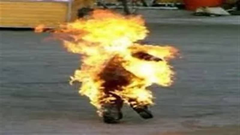 سيدة تشعل النار بجسدها بسبب خلافات زوجية