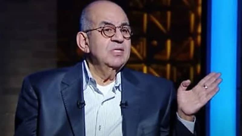 بعد مشهد محرج.. التاجي يمنع زوجته وأبناءه من مشاهدة "ديل السمكة"