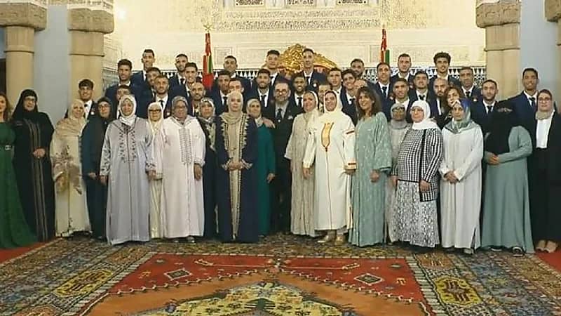 بالفيديو.. أمهات المنتخب المغربي يخطفن الأنظار خلال الاستقبال الملكي