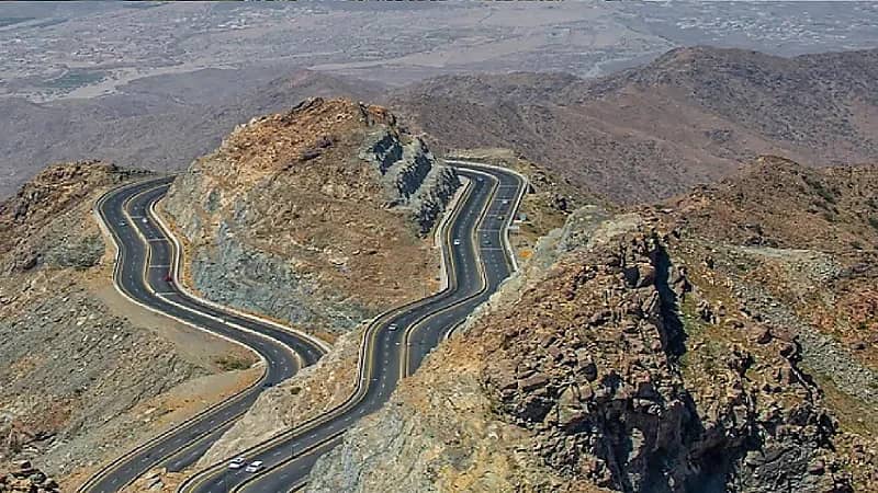 إغلاق مؤقت لطريق الهدا احترازيًا بالاتجاهين