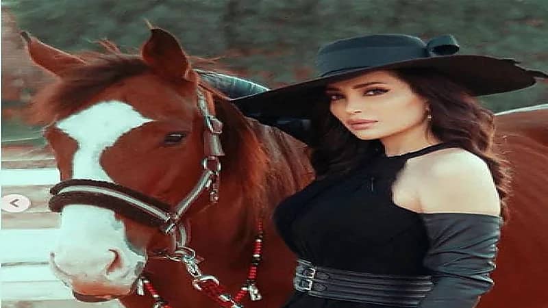 شاهد.. إطلالة جذابة لنسرين طافش بالأسود