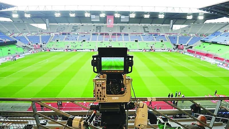 القنوات الناقلة لمباراة الهلال وفولاد غدًا