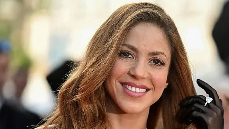 شاكيرا ترتبط ببطل رياضي شهير