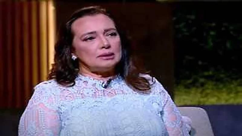 عزة بهاء: اكتشف أن زوجي متجوز عليا في جنازته