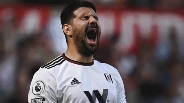 معركة لي الذراع .. ميتروفيتش يرفض الذهاب إلي التدريب مع فريقه فولهام