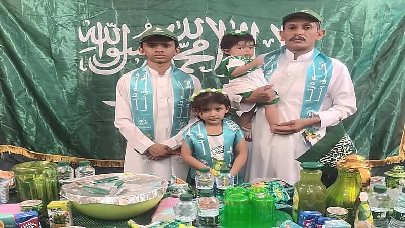 مواطن ينظم احتفالات باليوم الوطني منذ سنوات في منزله بجازان.. صور