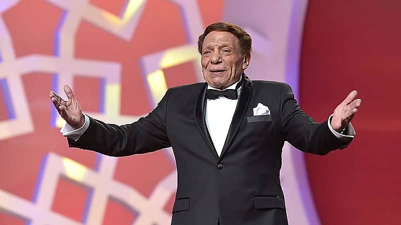 نجل عادل إمام يكشف تطورات حالته الصحية