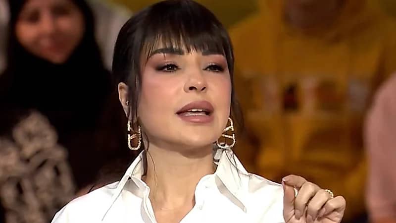 ماغي بوغصن تبهر الحضور بحديثها اللهجة القصيمية٠٠فيديو