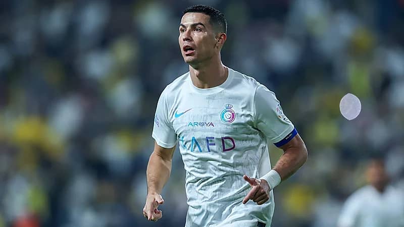 رونالدو يسخر من ترتيب الأفضل لعام 2023 .. صورة