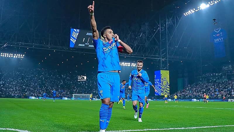 احتفال الدوسري يتسبب في سخرية مدحت شلبي من لاعب منتخب مصر .. فيديو