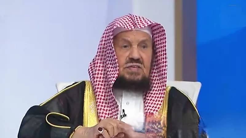 كنت في حالة غضب شديد وطلقت زوجتي الطلقة الثالثة.. فهل من طريقة لارجاعها؟ المنيع يُجيب.. فيديو