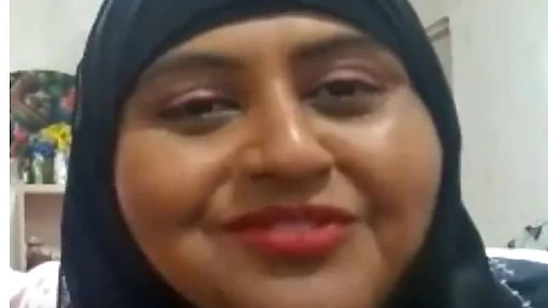 عدم قدرة الإنجاب لكفيلي عاملة منزلية جعلهما يحتضنان ابنيها ويربيانهما..فيديو