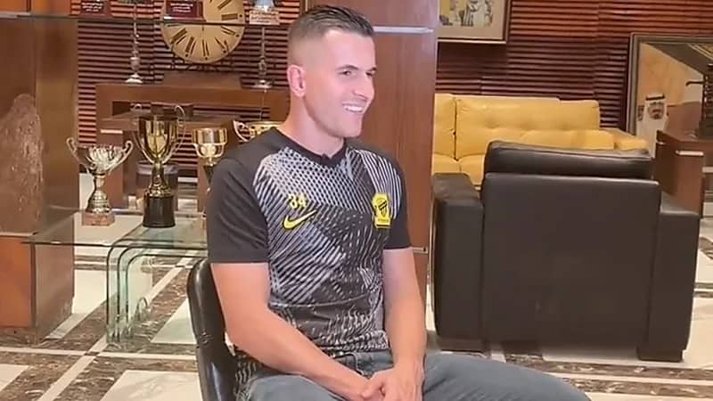 حارس الاتحاد السابق : الهلال يستحق الدوري هذا الموسم .. فيديو