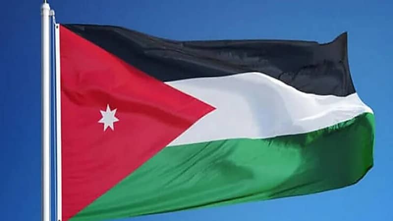 الاعتداء بالضرب والدعس على معلم يثير غضباً في الأردن