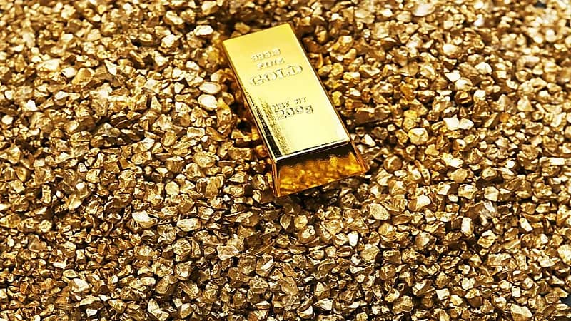 إلزام أصحاب مصانع المعادن الثمينة باستخدام علامات دمغ لتمييز مشغولاتهم