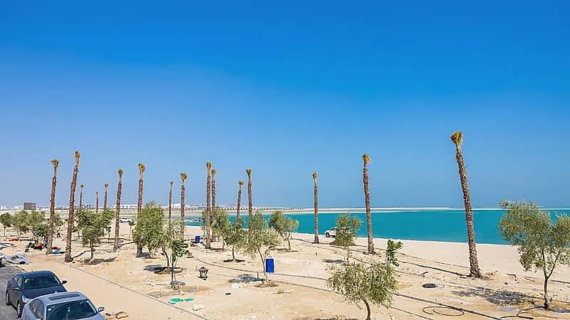 الكشف عن آخر الأعمال في الشاطئ الرملي بالخبر .. صور